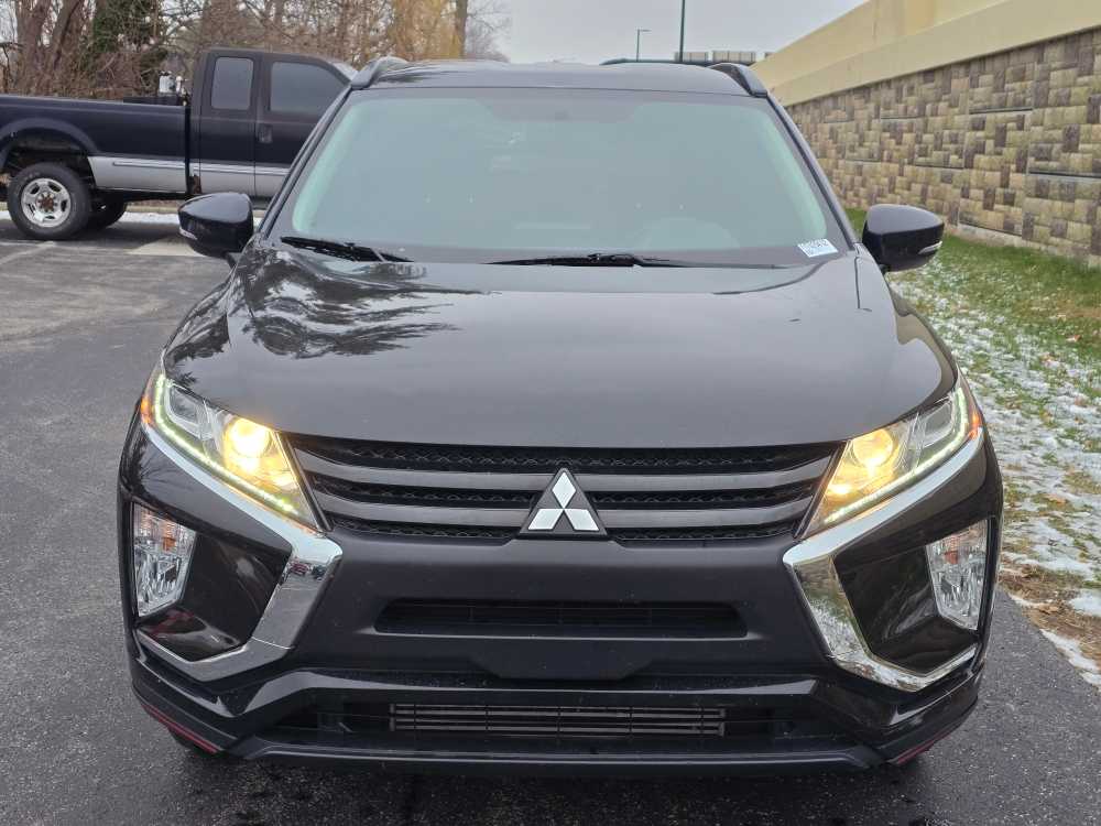 2019 Mitsubishi Eclipse Cross SP photo 2