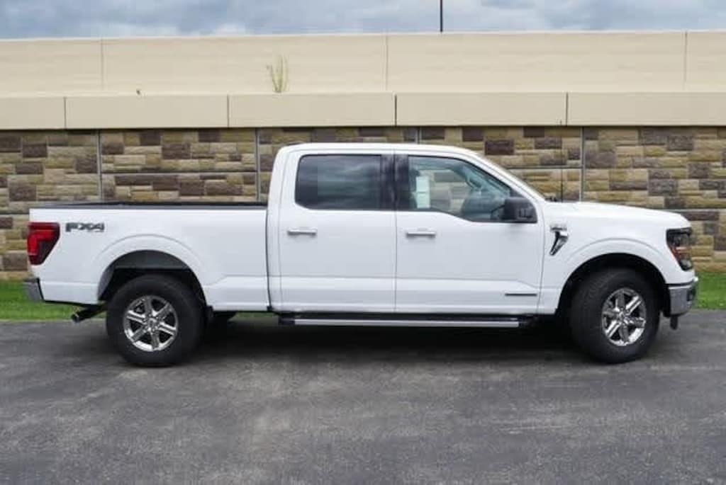 New 2025 Ford F-150 XLT Truck SuperCrew Cab