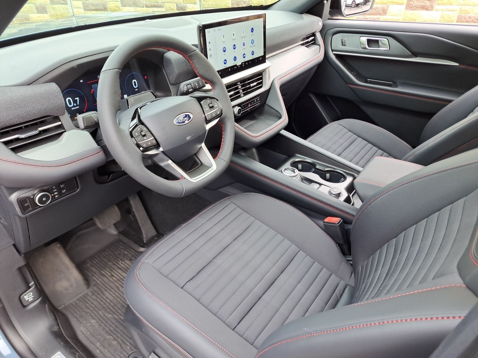 2026 Ford Explorer ST-Line - Photo 15