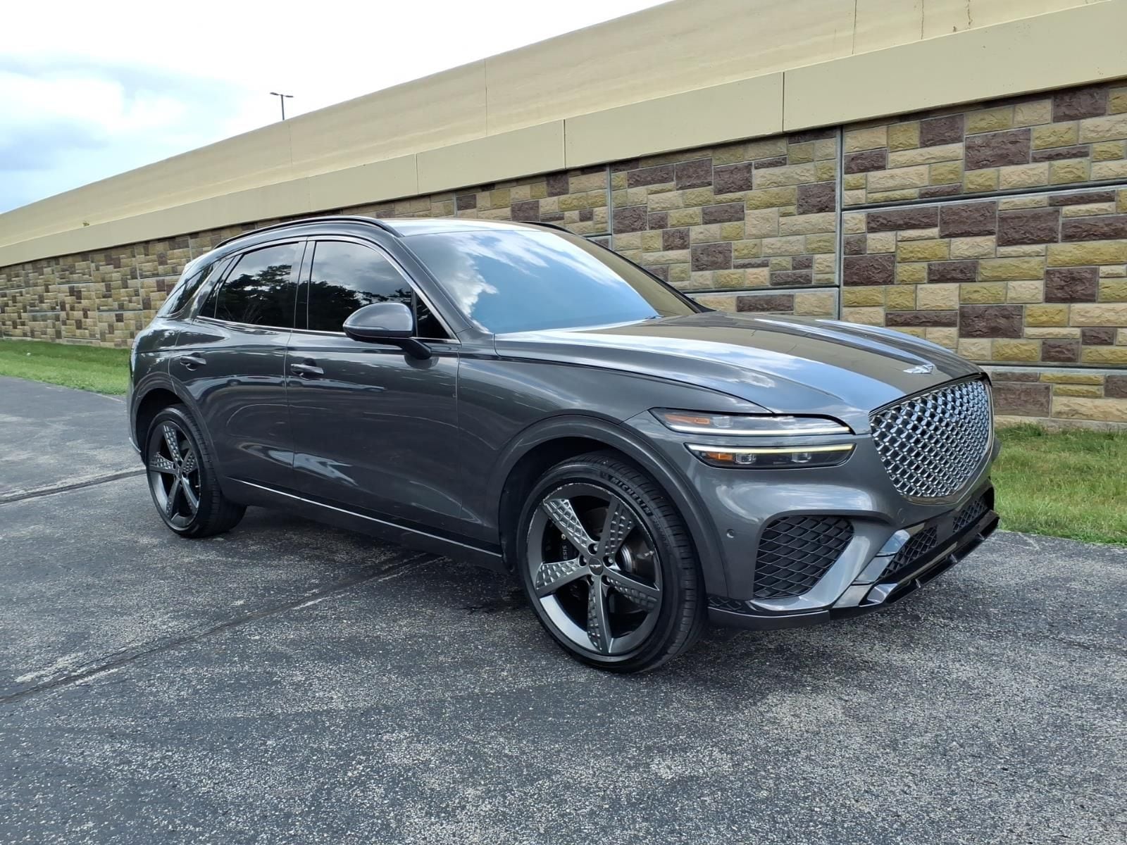 2023 GENESIS GV70
