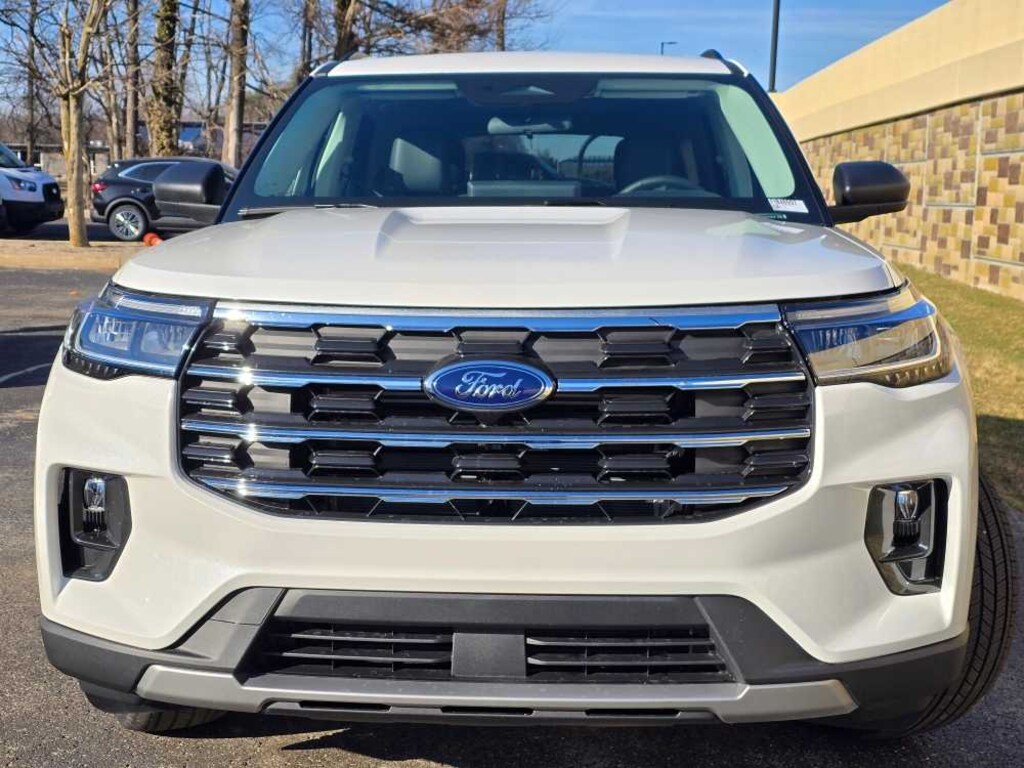 New 2026 Ford Explorer Active w/200A Pkg 4WD