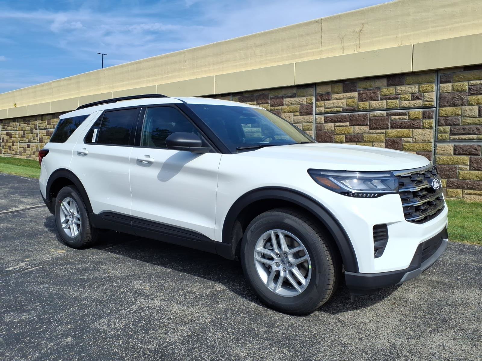 2027 Ford Explorer Active SUV