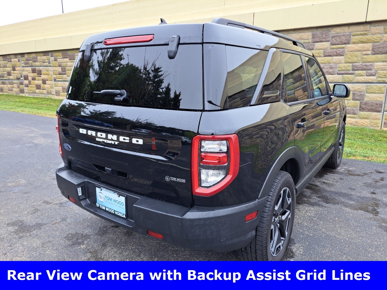 2021 Ford Bronco Sport Outer Banks photo 3