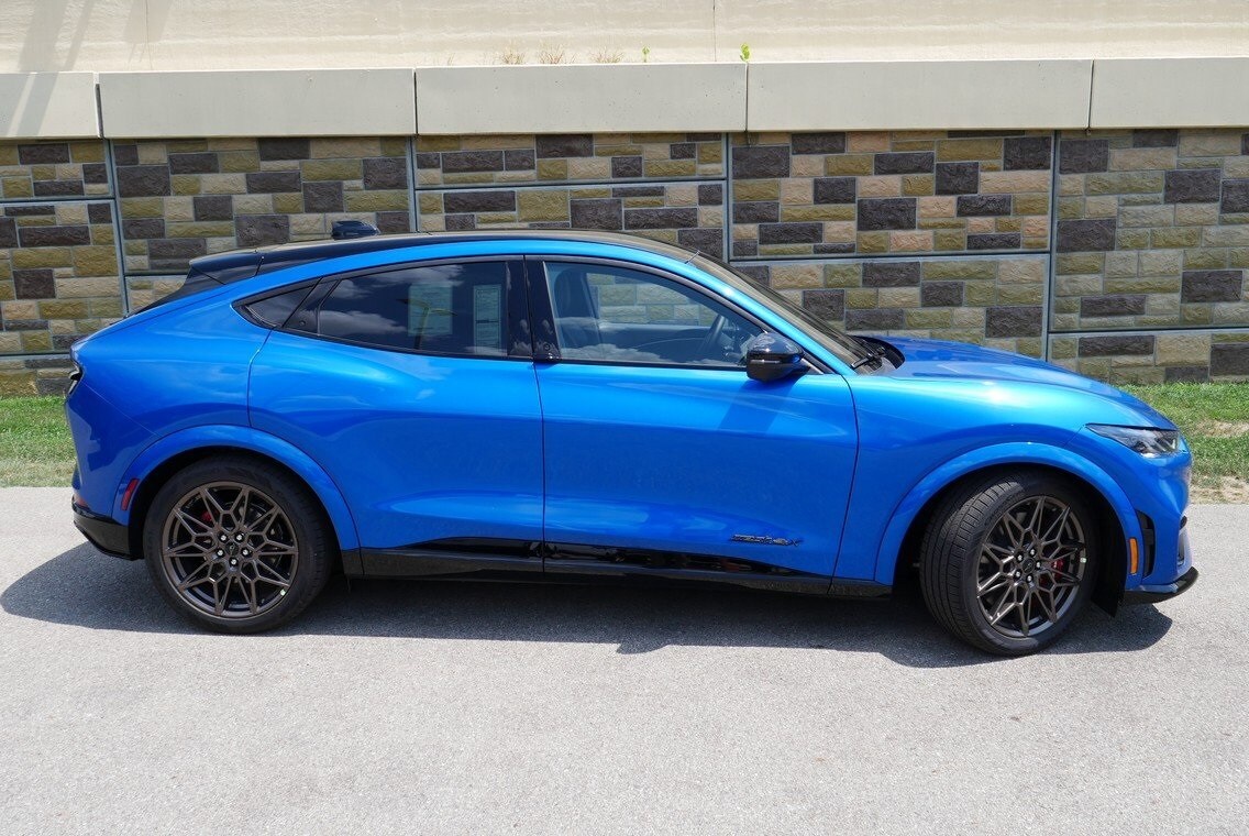 2025 Ford Mustang Mach-E GT photo 2