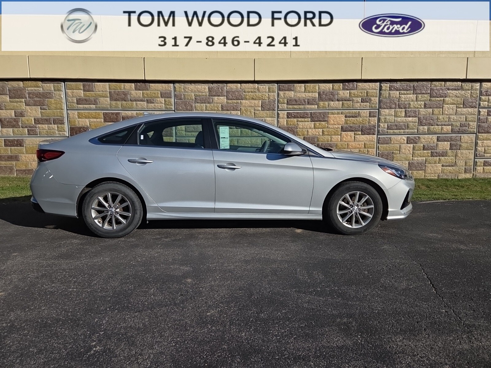 2019 Hyundai Sonata SE photo 2