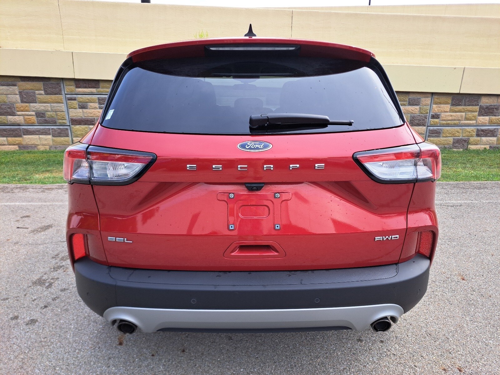 2022 Ford Escape SEL photo 4