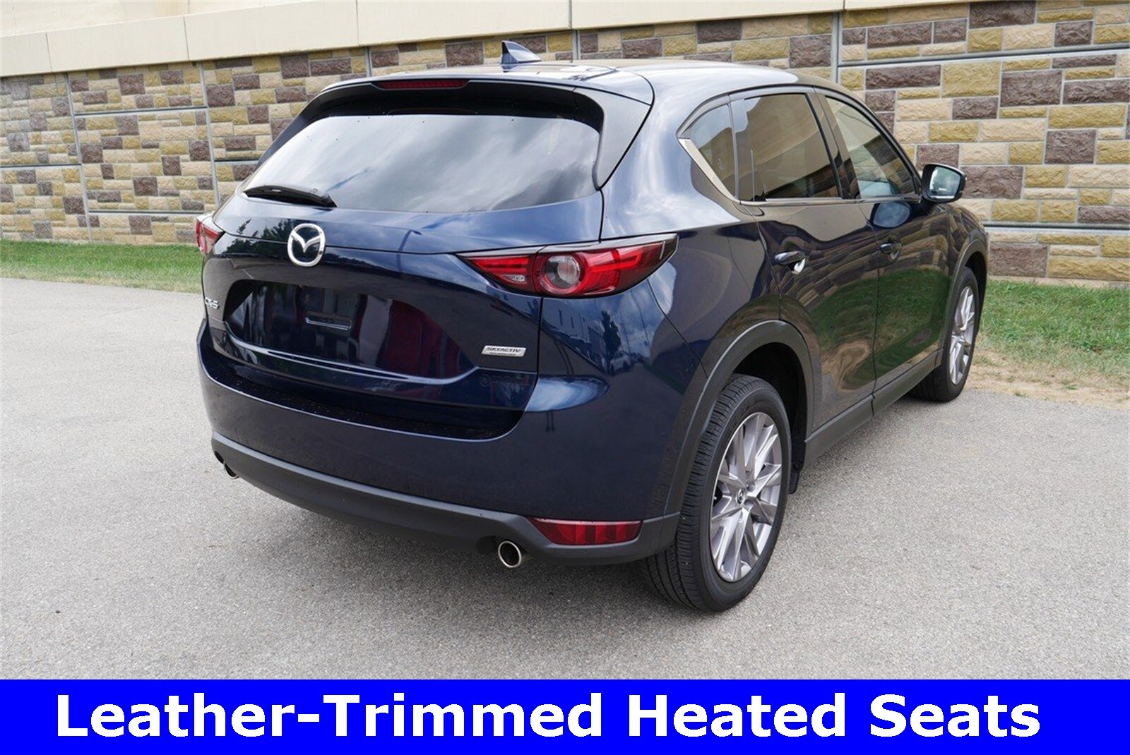 2019 Mazda CX-5 Grand Touring photo 2