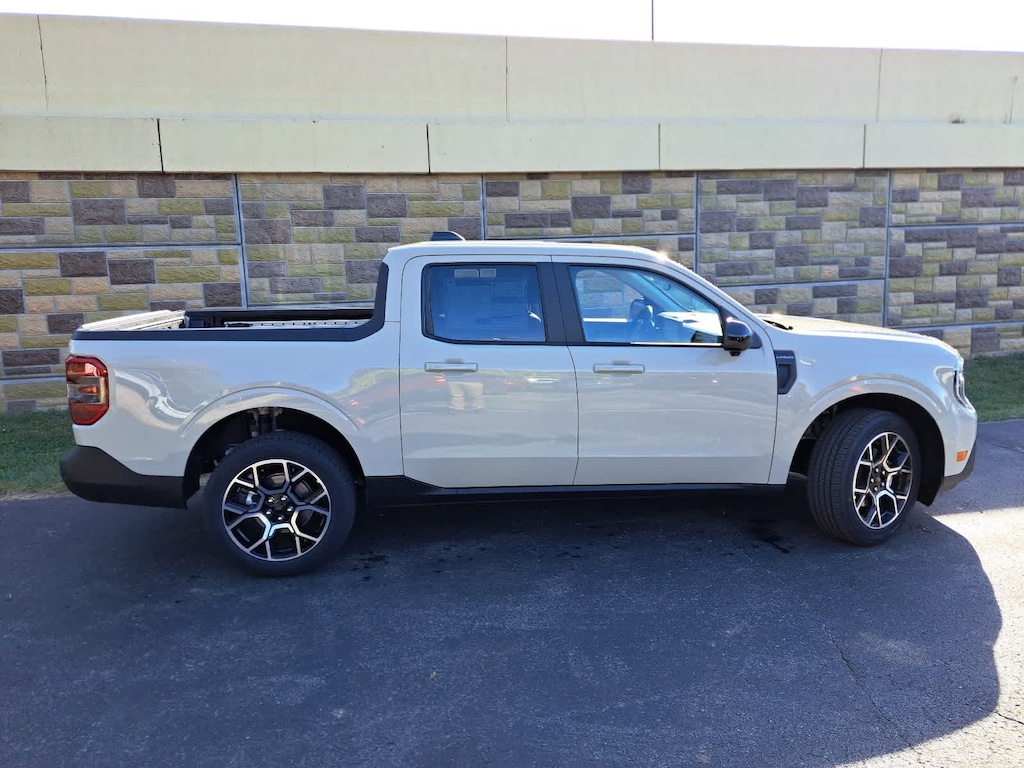 New 2025 Ford Maverick Lariat AWD Supercrew AWD SuperCrew