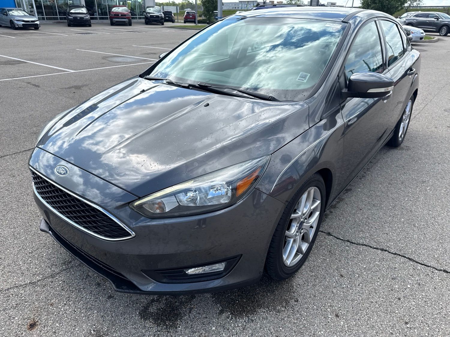 Used 2015 Ford Focus SE with VIN 1FADP3F21FL363122 for sale in Anderson, IN