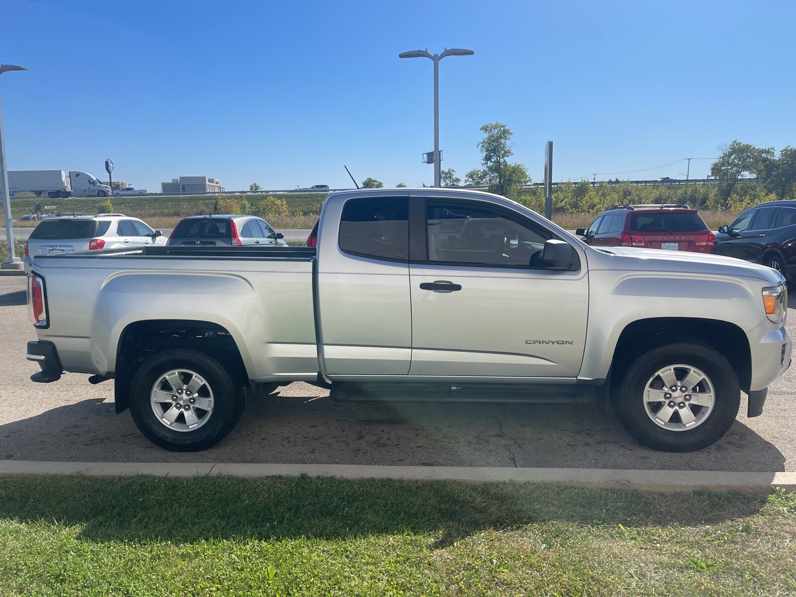 2016 Gmc Canyon Work Truck photo 2
