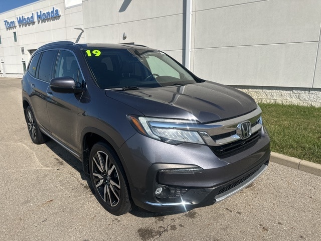 Used 2019 Honda Pilot Touring with VIN 5FNYF6H62KB003242 for sale in Anderson, IN