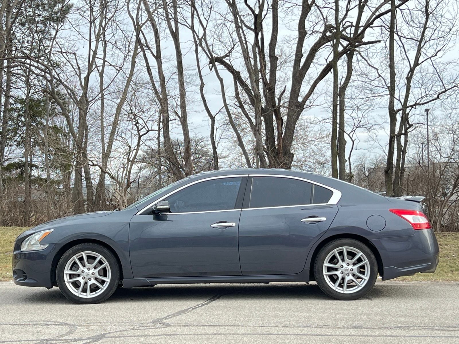 Used 2011 Nissan Maxima SV with VIN 1N4AA5AP8BC846832 for sale in Anderson, IN