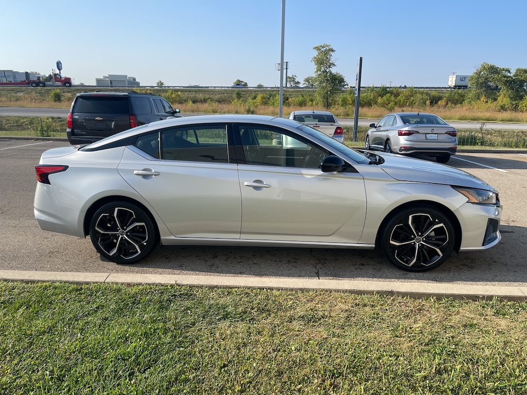 Used 2024 Nissan Altima 2.5 SR Sedan