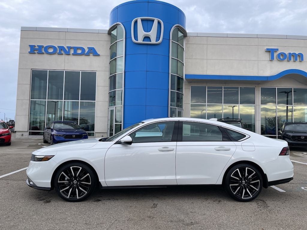 Used 2025 Honda Accord Hybrid Touring Sedan