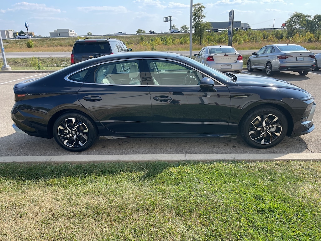 Used 2024 Hyundai Sonata SEL Sedan