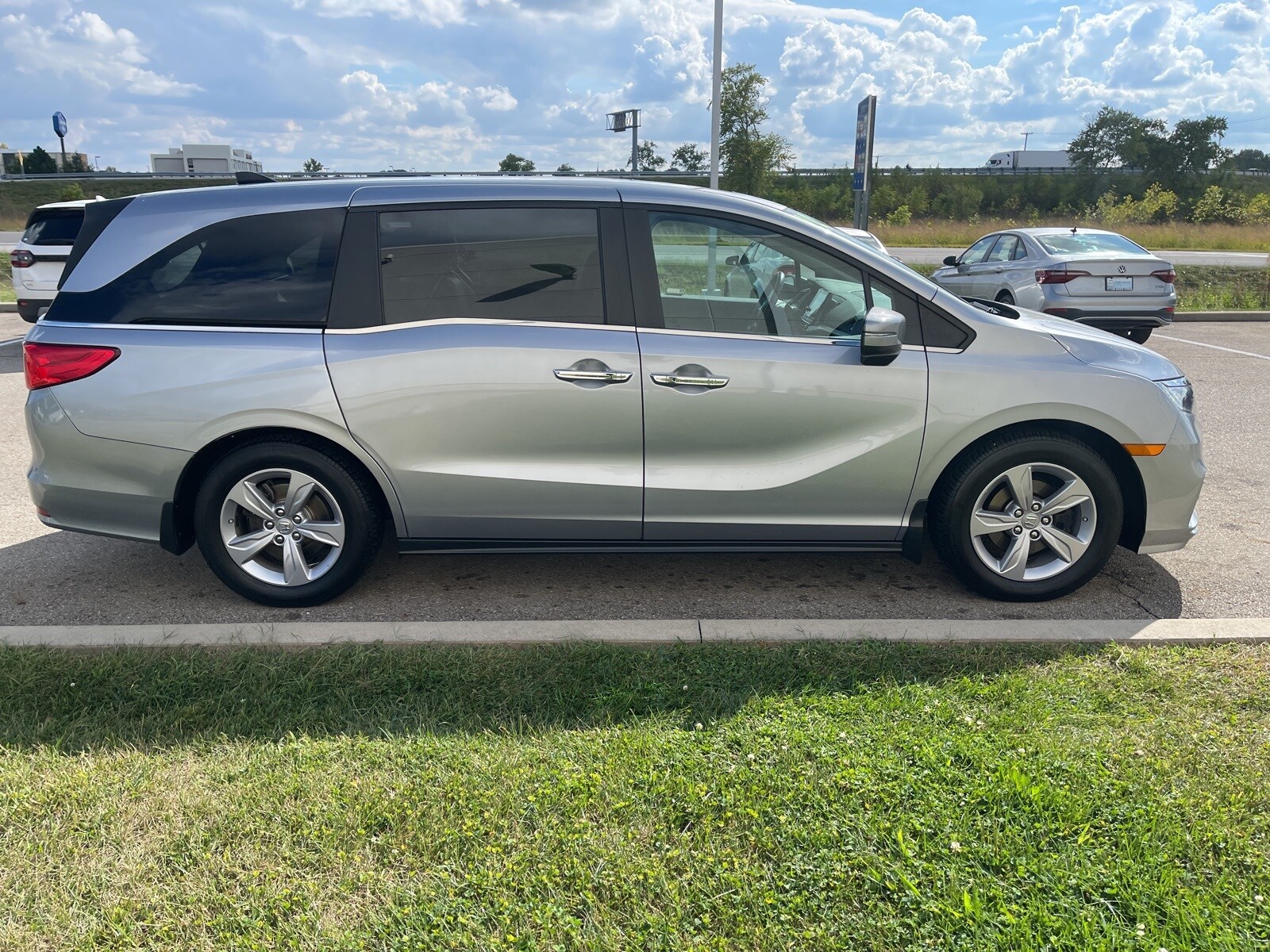 2020 Honda Odyssey EX-L photo 2