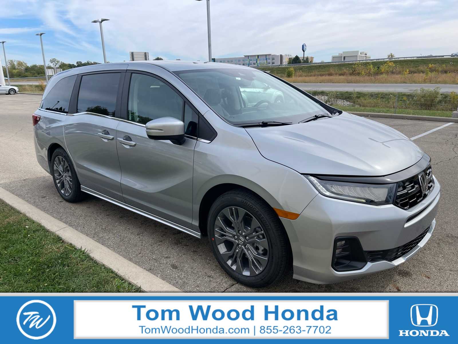 2026 Honda Odyssey Touring's photo