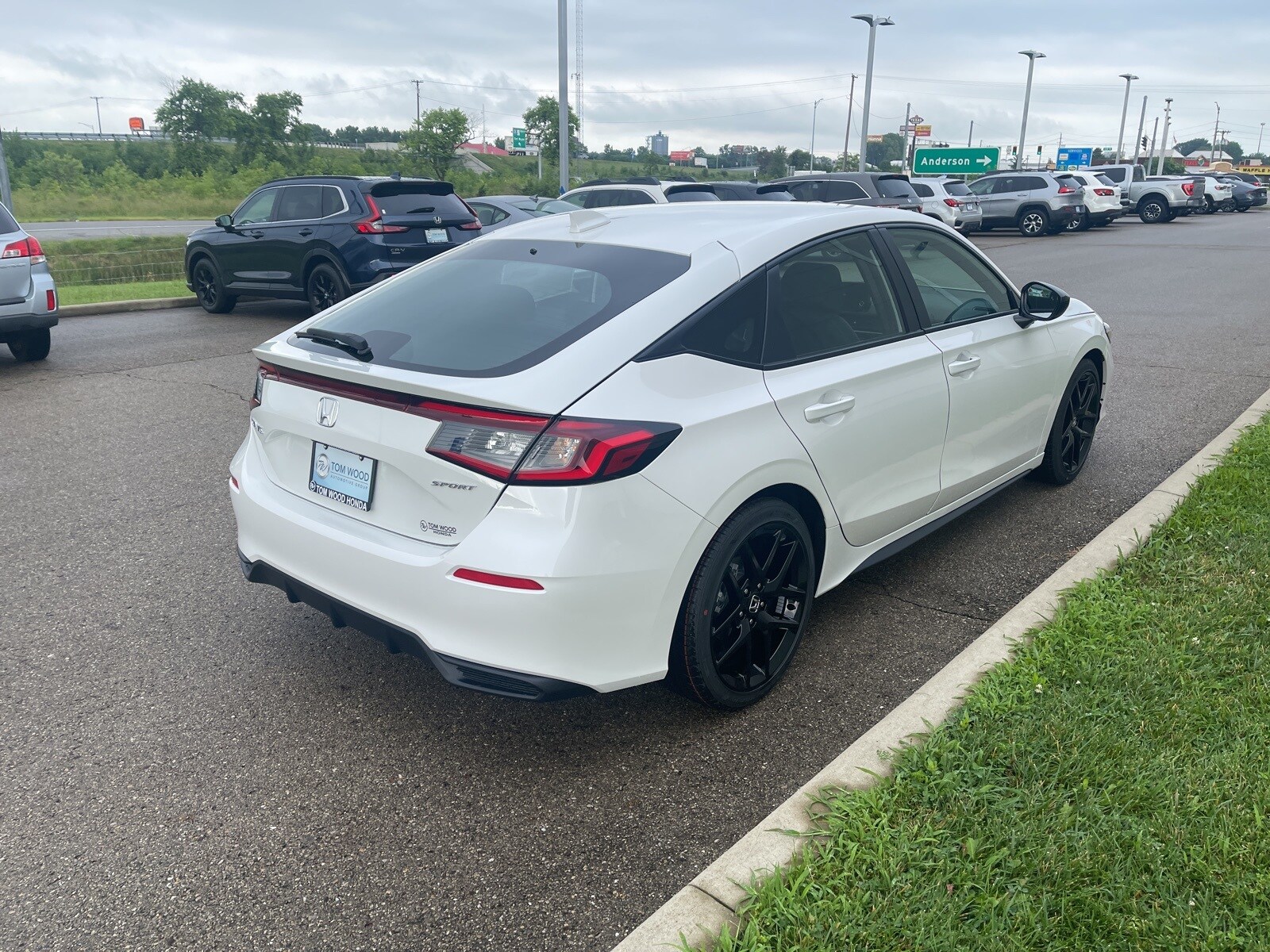 2025 Honda Civic Sport photo 3