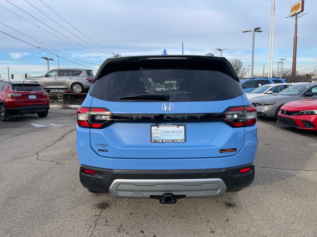 Used 2024 Honda Pilot TrailSport SUV