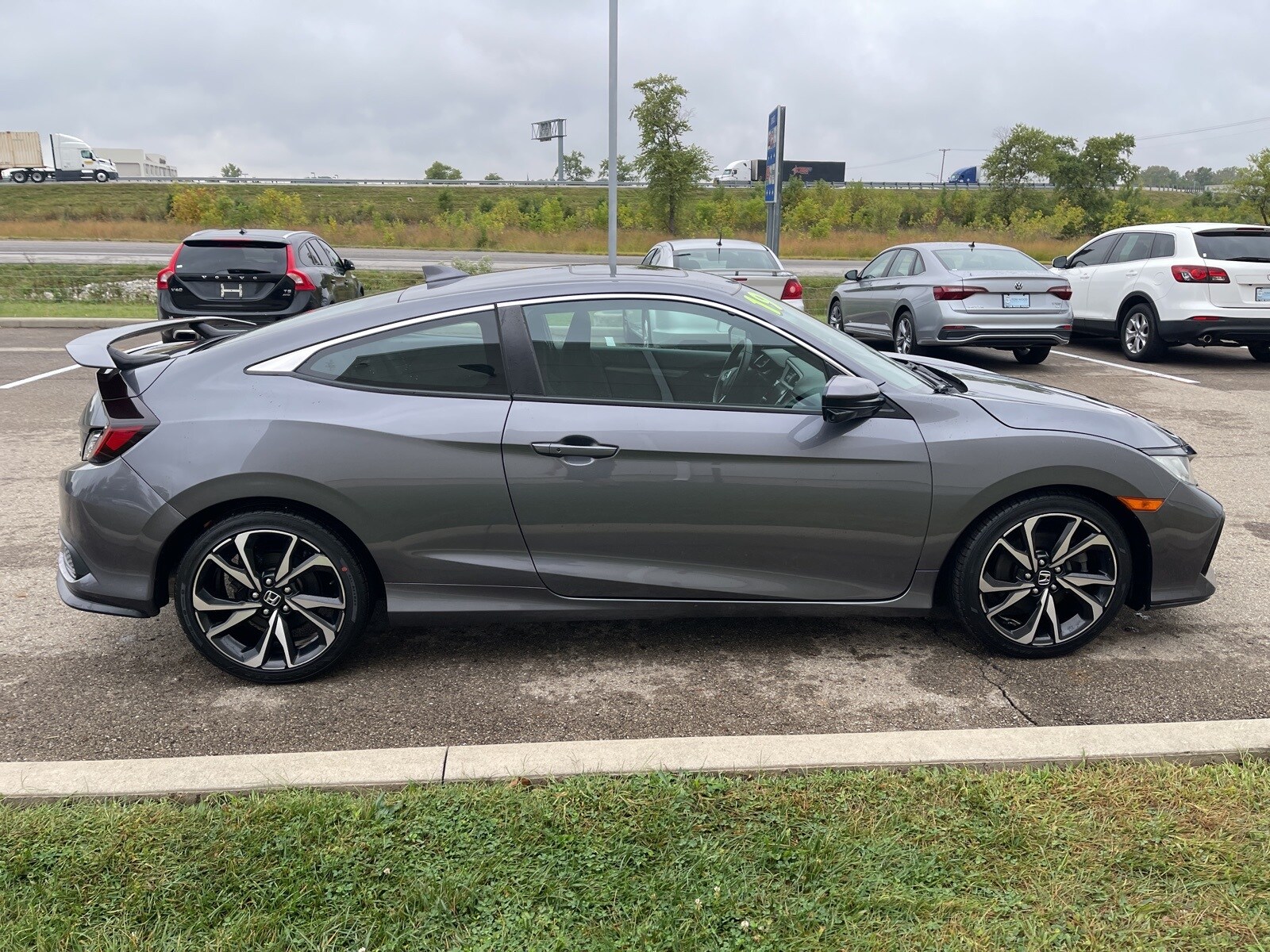 2019 Honda Civic Si photo 2