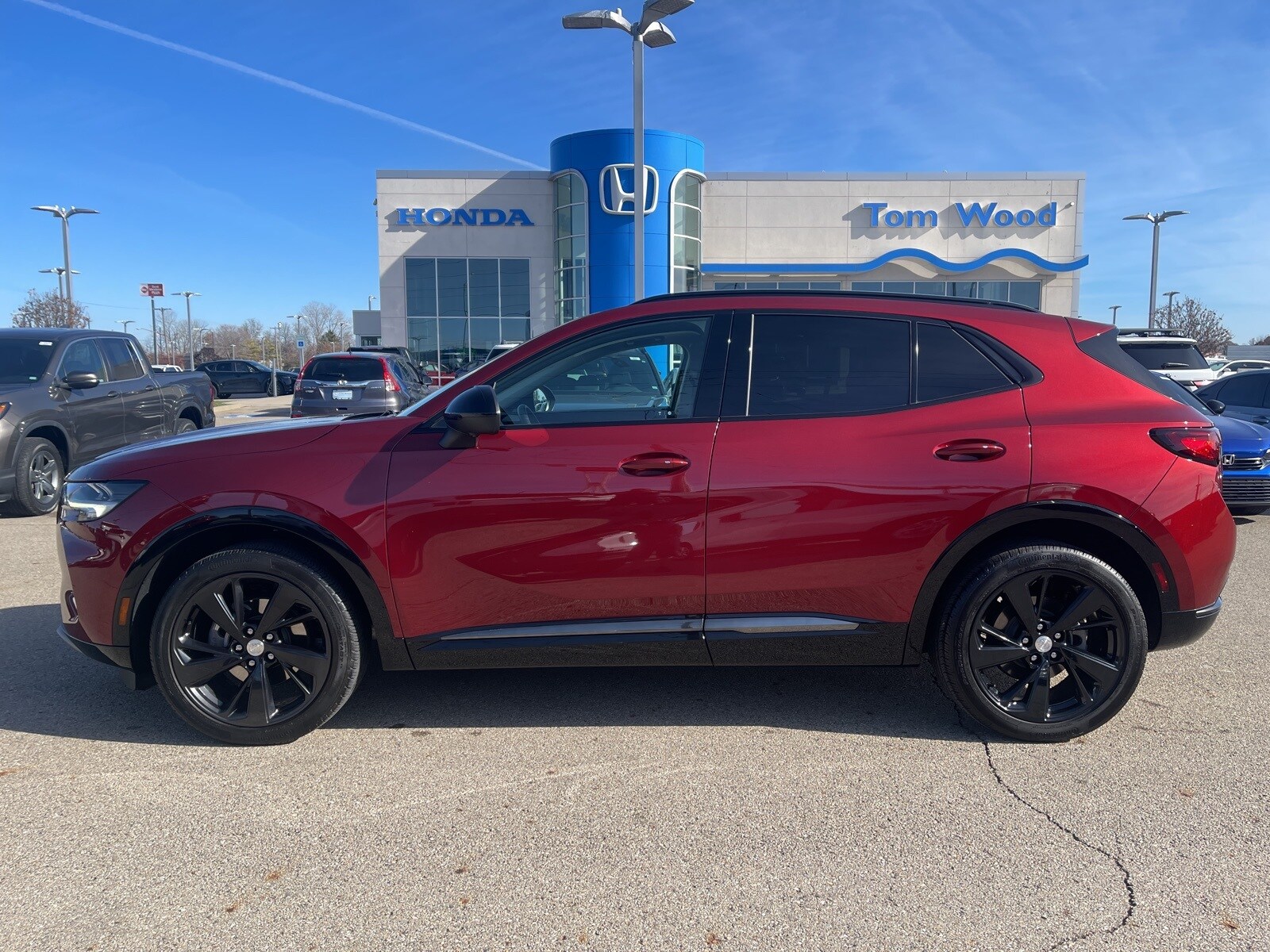 2021 Buick Envision Essence photo 2