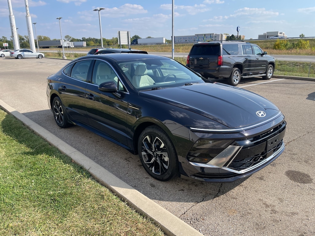 Used 2024 Hyundai Sonata SEL Sedan