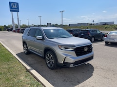 2025 Honda Pilot Touring SUV