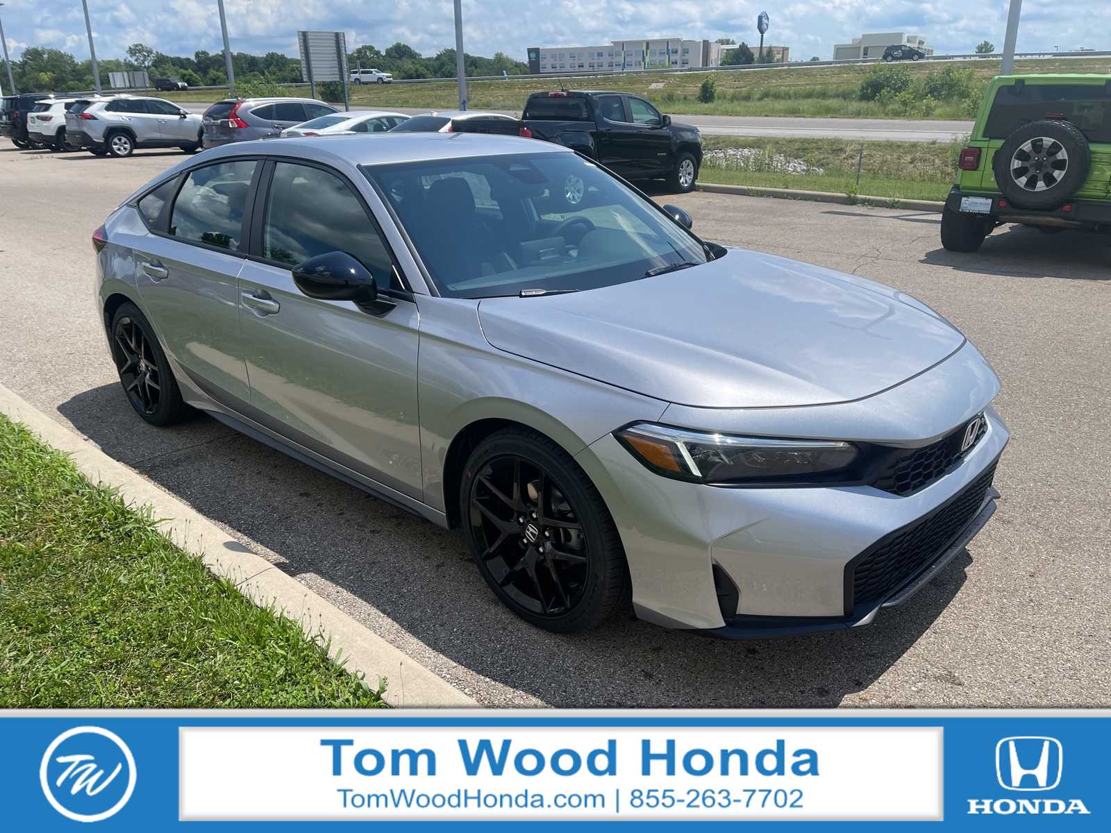 2025 Honda Civic Hatchback Sport's photo