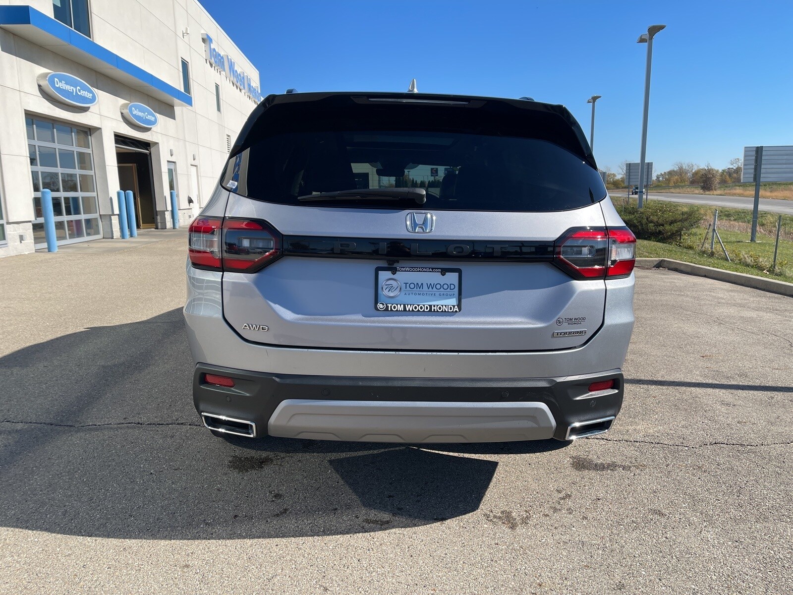 2023 Honda Pilot Touring photo 3