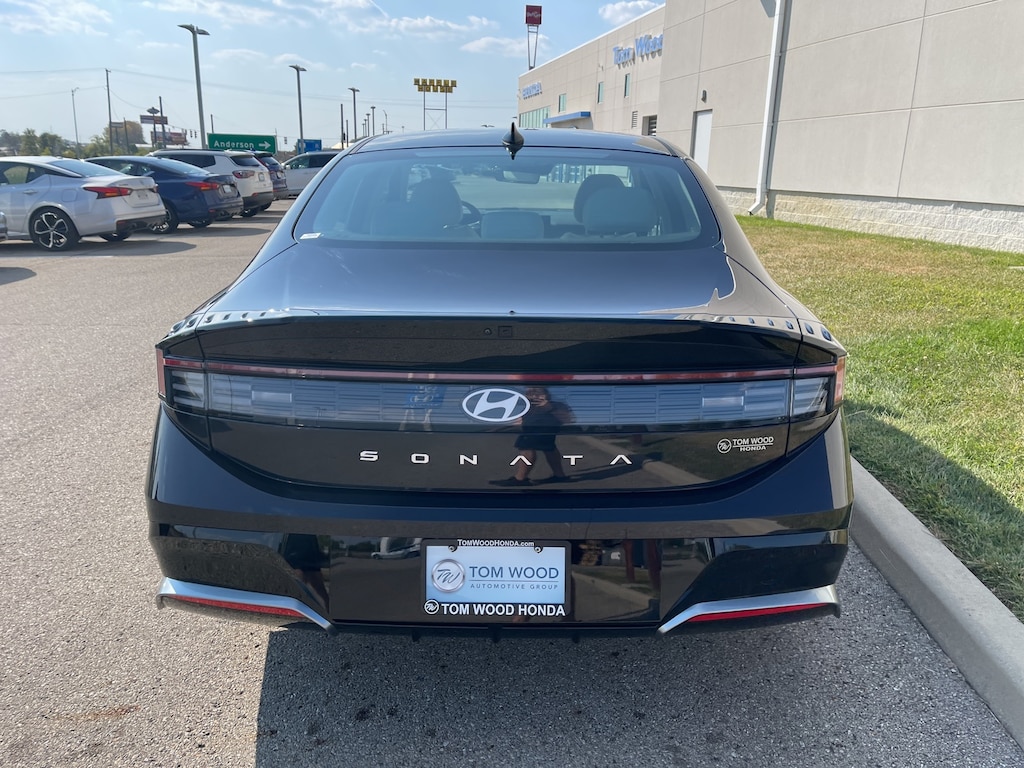 Used 2024 Hyundai Sonata SEL Sedan