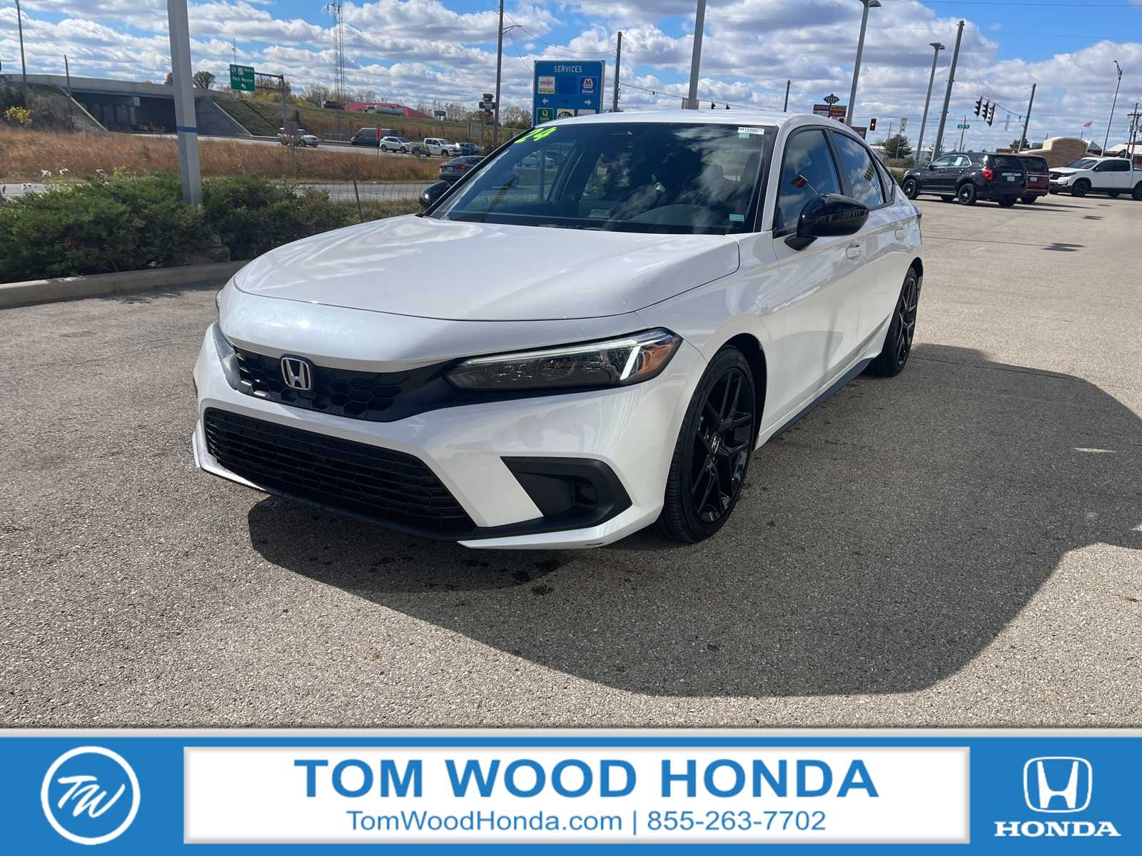 2024 Honda Civic Hatchback Sport's photo