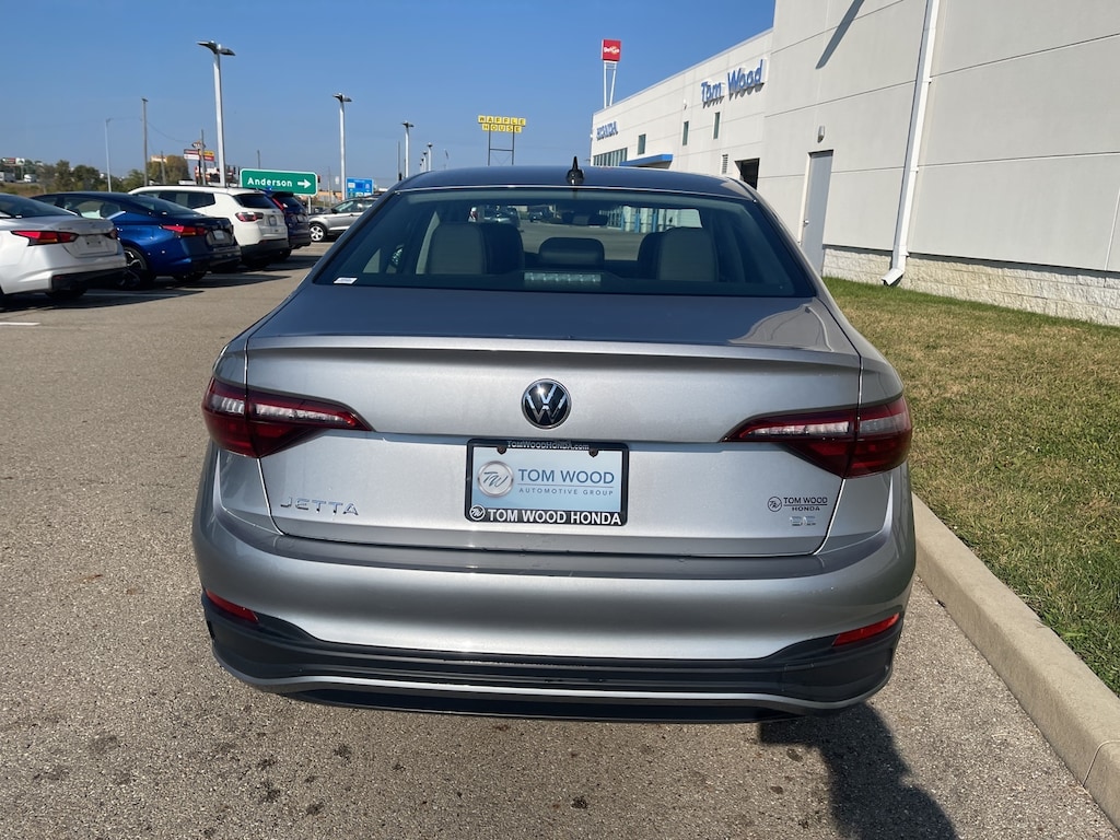 Used 2024 Volkswagen Jetta 1.5T SE Sedan