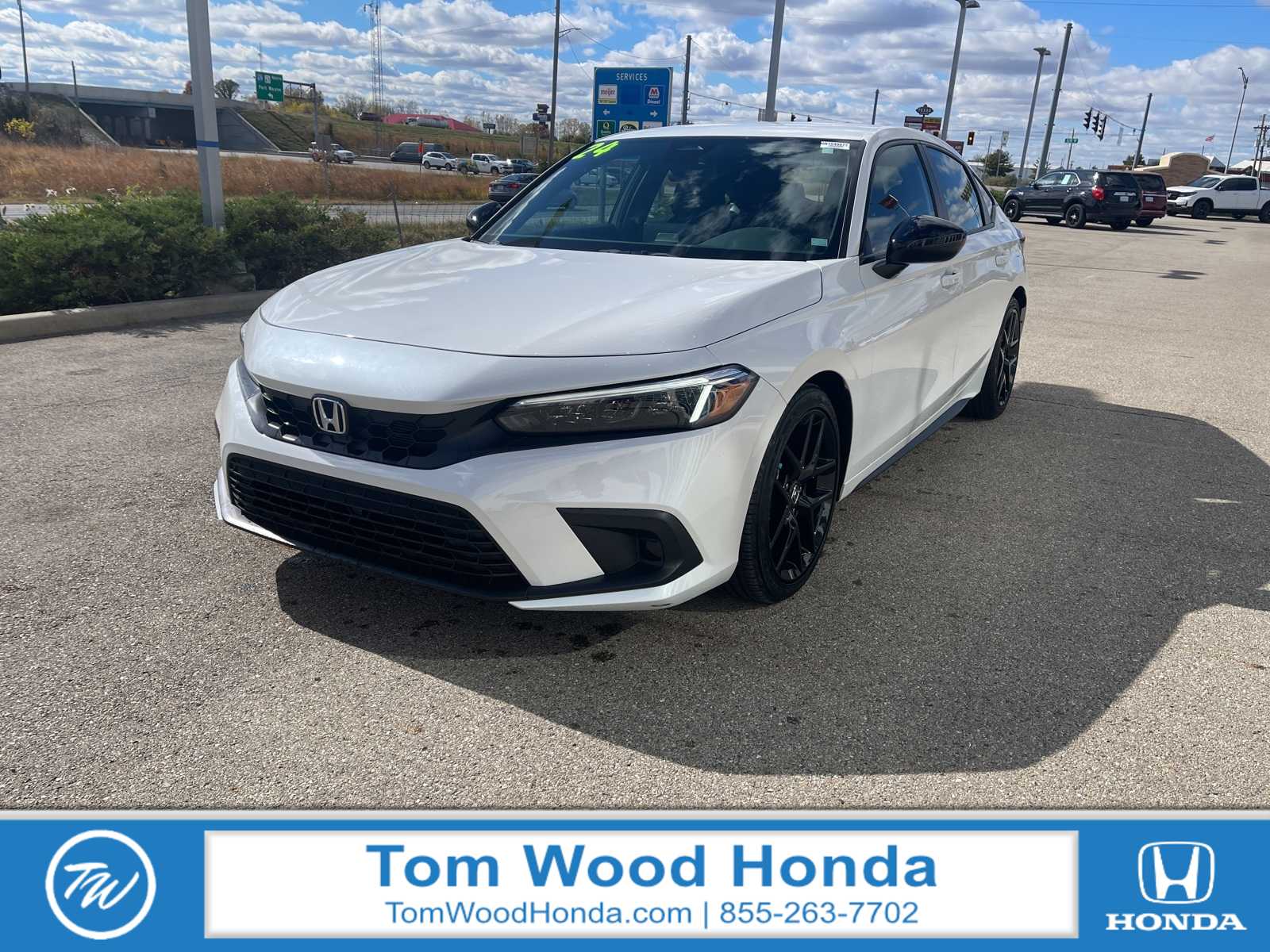 2024 Honda Civic Hatchback Sport's photo