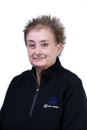 Staff member Lisa Clark from e6793ad4f9f8