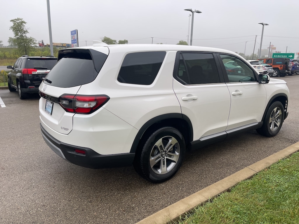 Certified 2025 Honda Pilot EX-L SUV