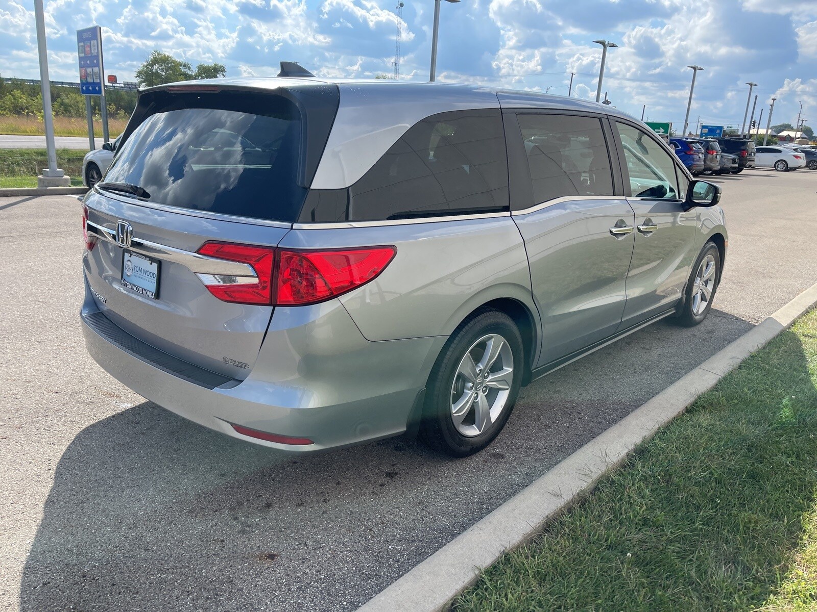 2020 Honda Odyssey EX-L photo 3
