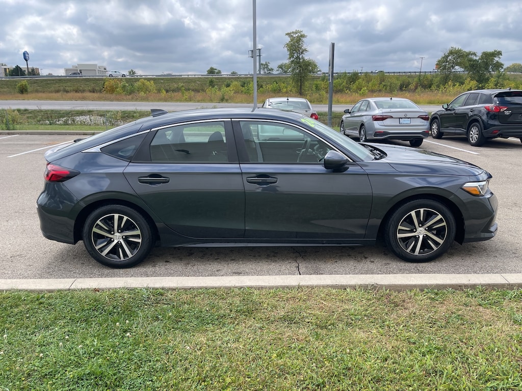 Used 2024 Honda Civic LX Hatchback