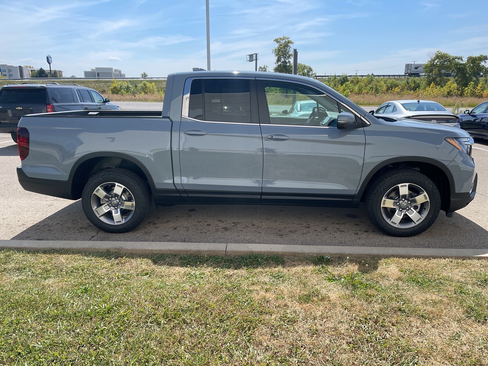 2026 Honda Ridgeline RTL photo 2