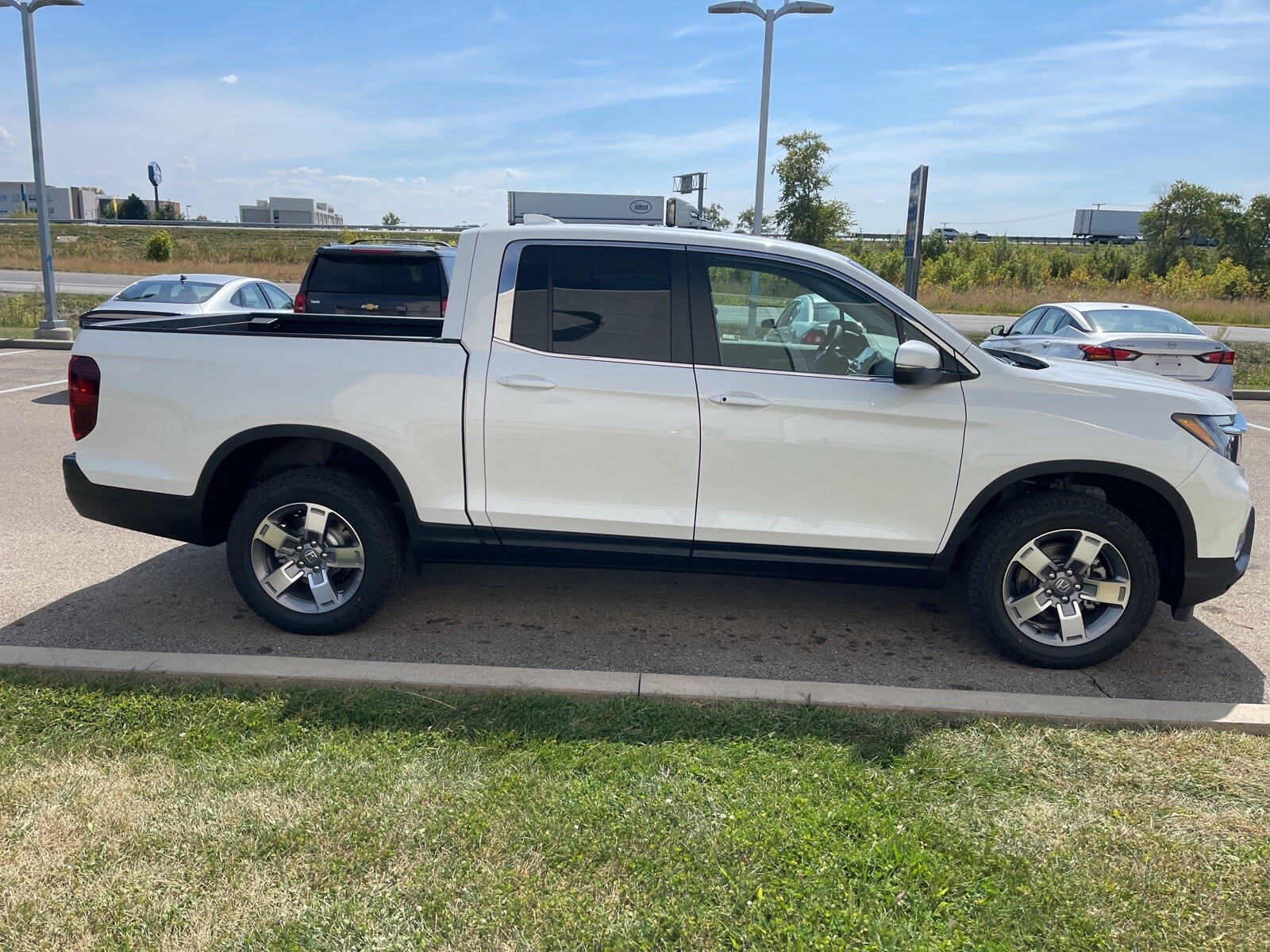 2026 Honda Ridgeline RTL photo 2