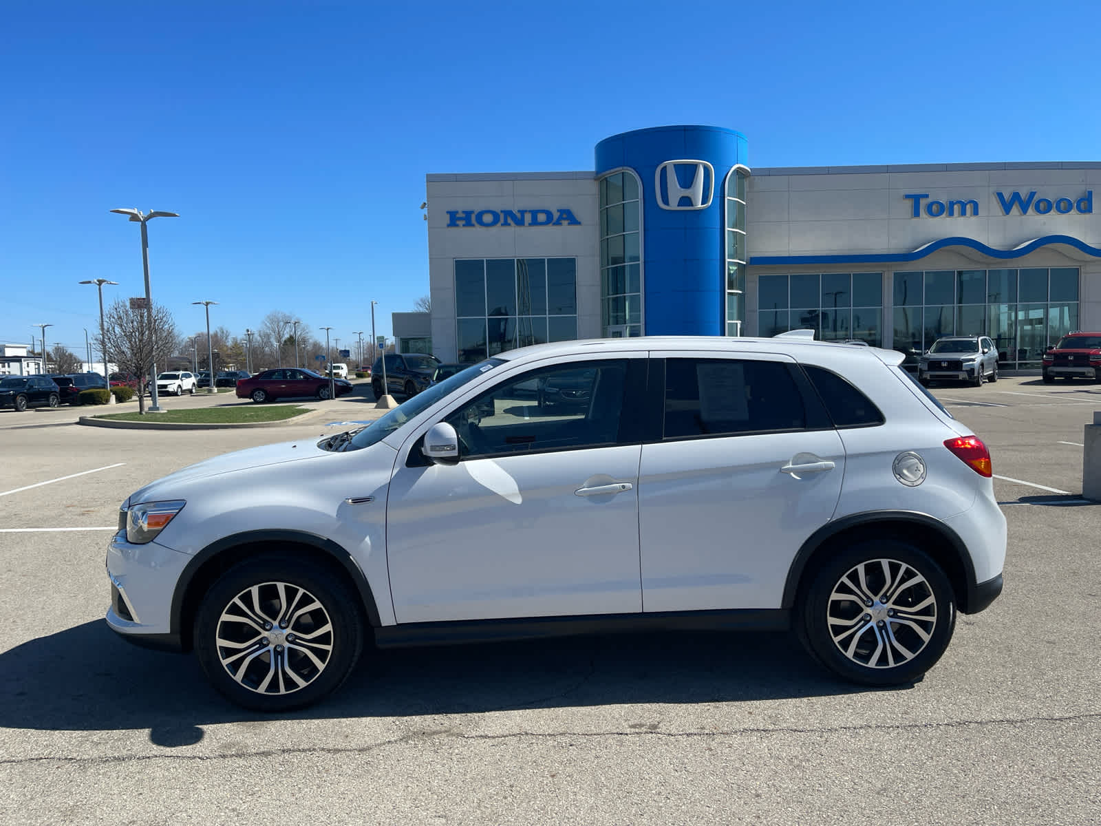 Used 2017 Mitsubishi Outlander Sport ES with VIN JA4AP3AUXHZ070559 for sale in Anderson, IN