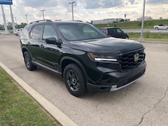 2025 Honda Pilot TrailSport SUV