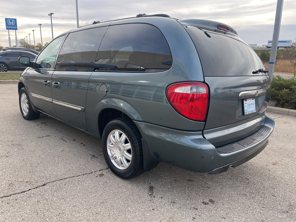 Used 2006 Chrysler Town & Country Touring Van