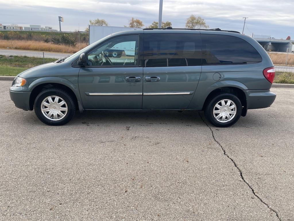 Used 2006 Chrysler Town & Country Touring Van