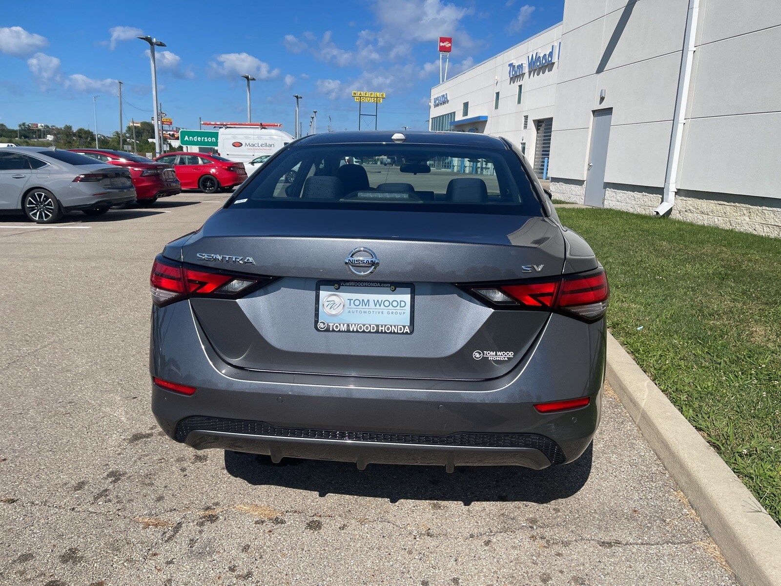2022 Nissan Sentra SV photo 4