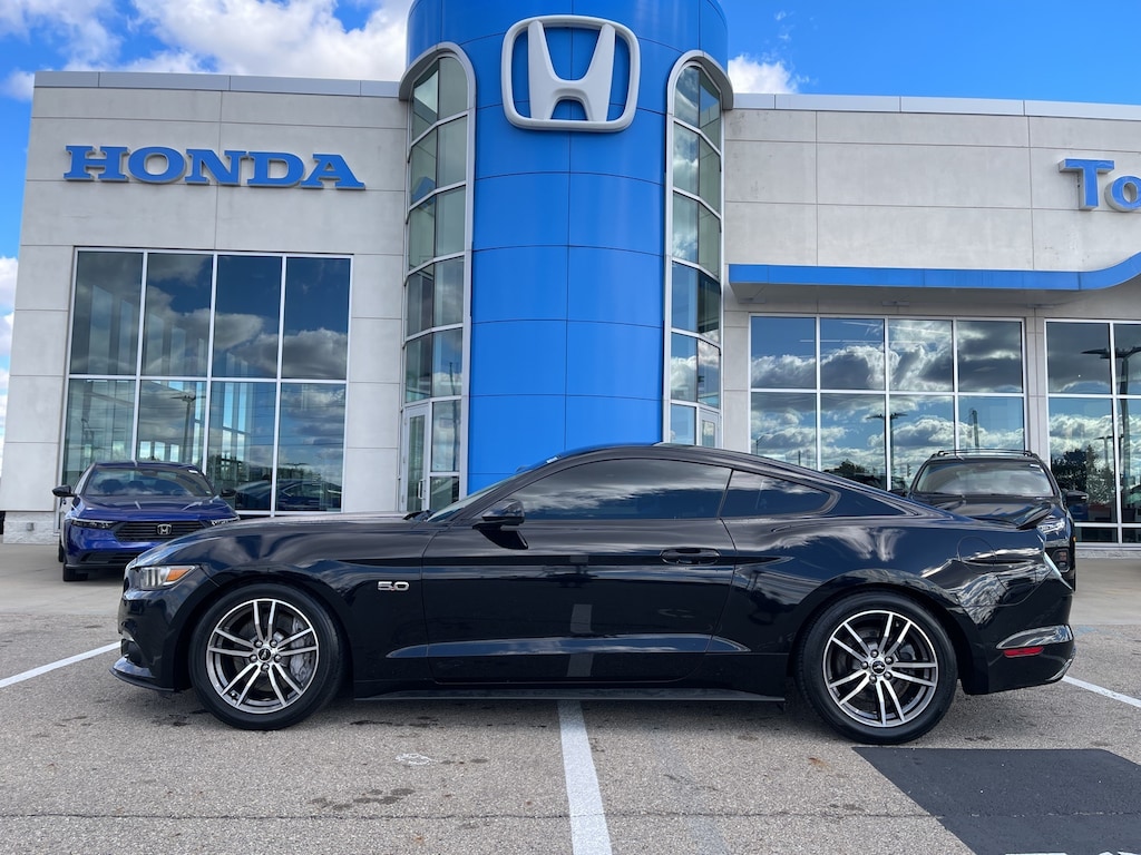 Used 2016 Ford Mustang  Coupe