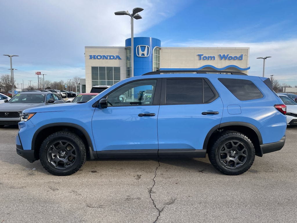 Used 2024 Honda Pilot TrailSport SUV