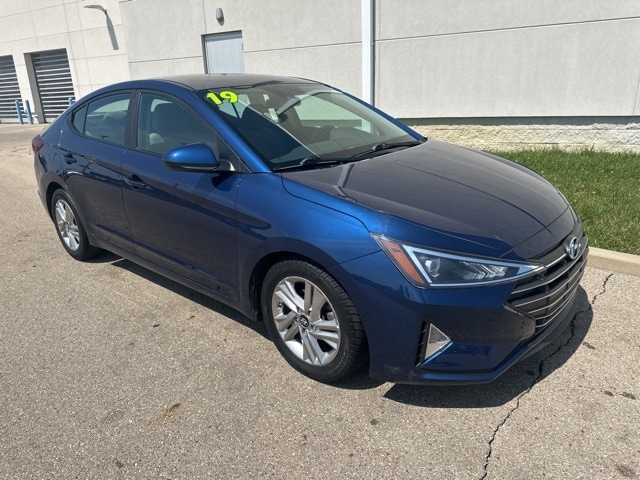 Used 2019 Hyundai Elantra SEL with VIN 5NPD84LF0KH455597 for sale in Anderson, IN