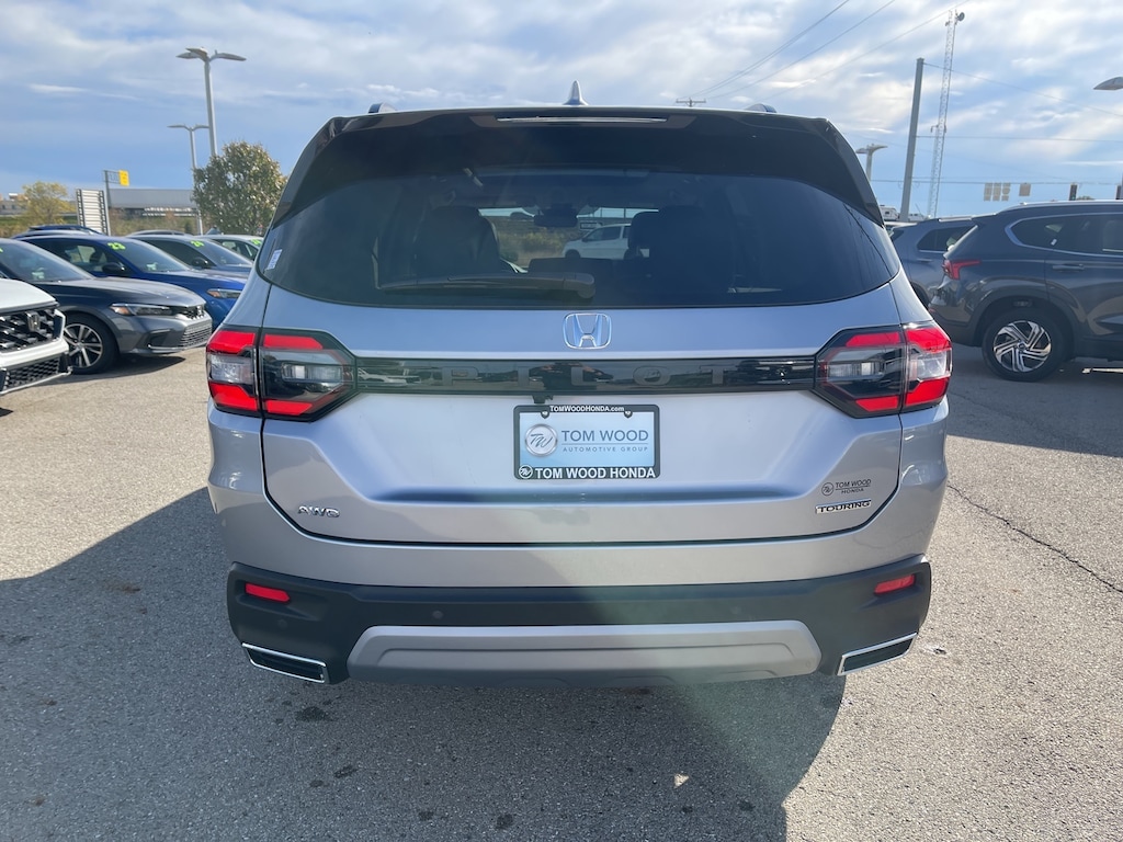 New 2025 Honda Pilot Touring SUV