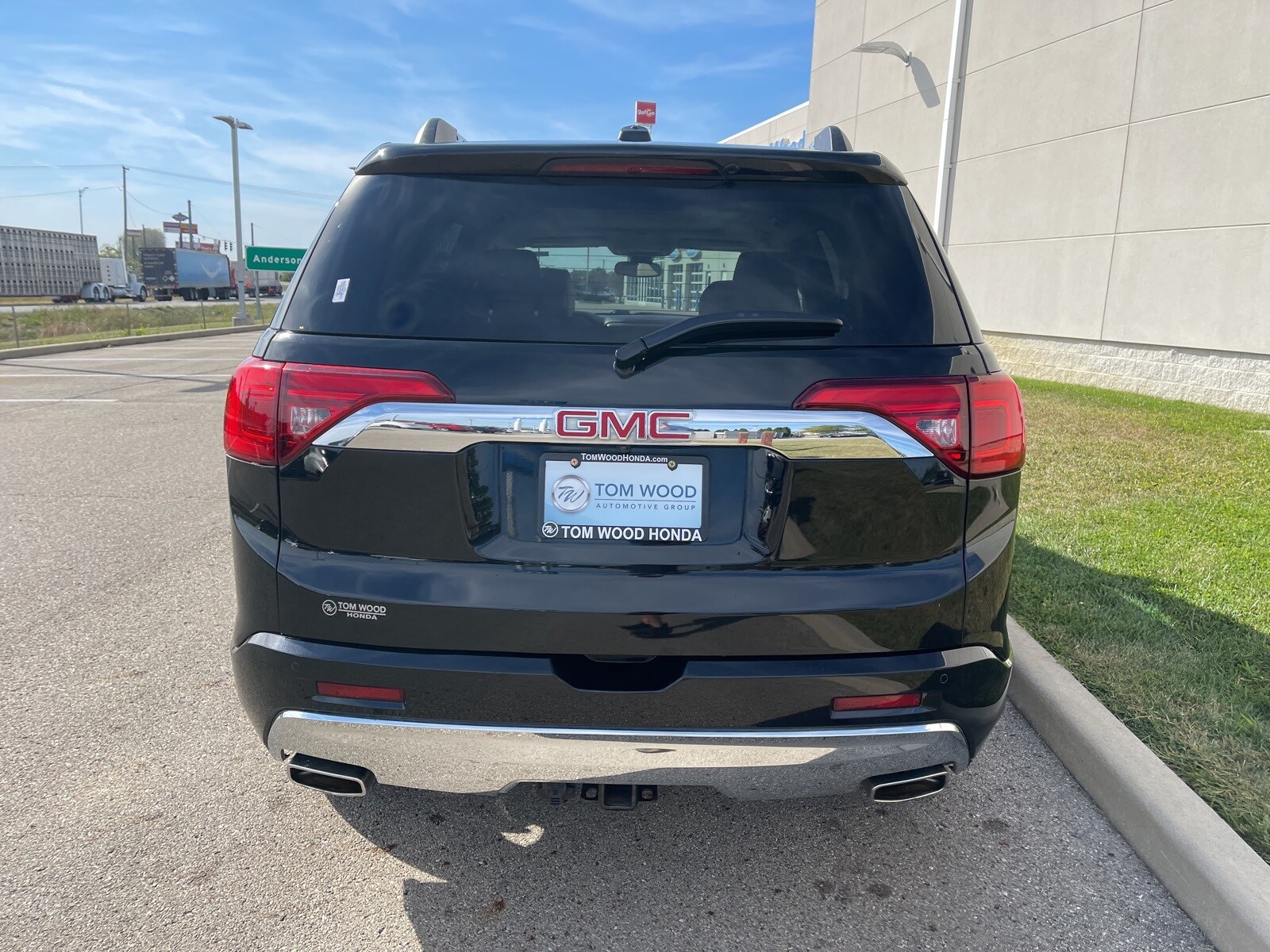2017 Gmc Acadia Denali photo 4