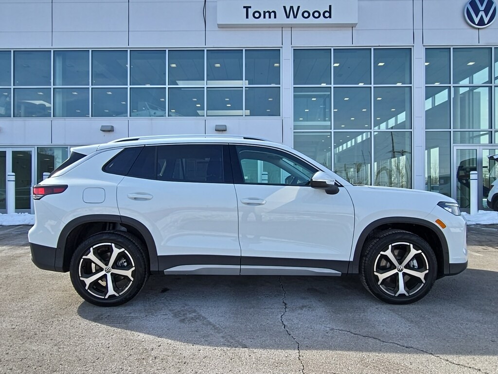 New 2026 Volkswagen Tiguan 2.0T SE SUV